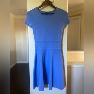 Ann Taylor dress. Size small. Comfortable style in fair condition.